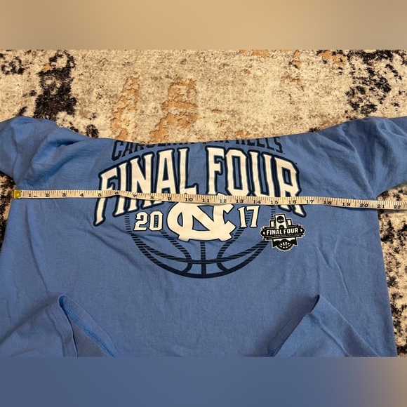 North Carolina Tar Heels 2017 NCAA Men's Basketball Tournament Final Four TShirt - Picture 4 of 9